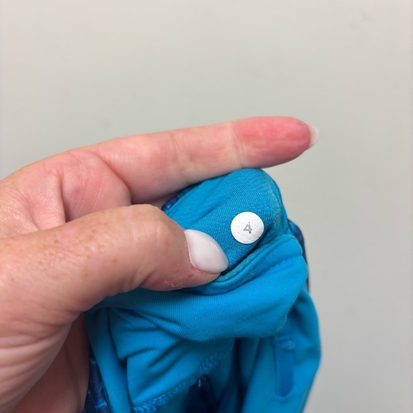 Lululemon Speed Track Shorts - Picture 10 of 10